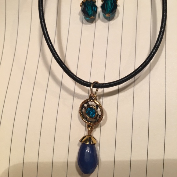 🆕Gorgeous blue pendant w earrings NWT - Picture 7 of 8